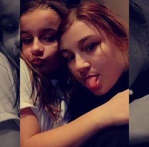 Meet your Posher, Danielle